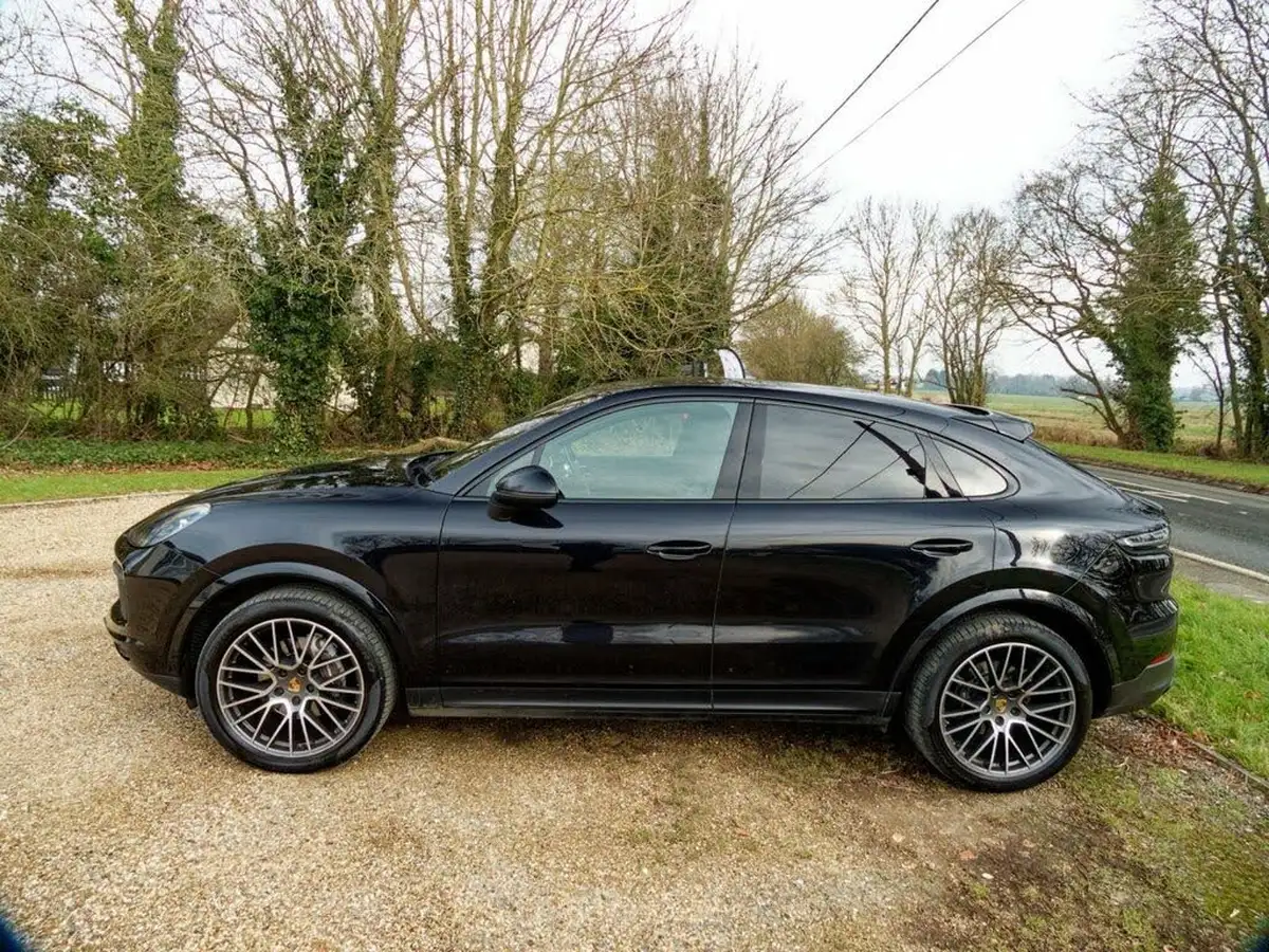 2020-porsche-cayenne-30-v6-coupe-big-16
