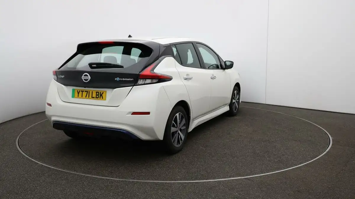2022-nissan-leaf-e-acenta-big-46