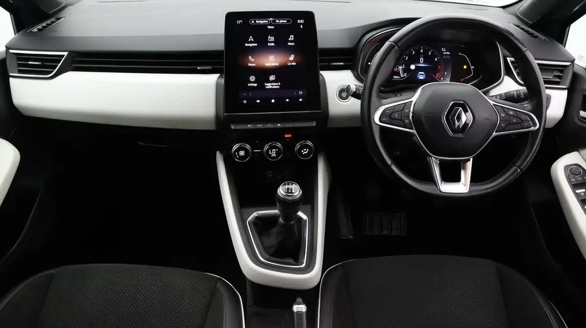 2021-renault-clio-10-tce-s-edition-100bhp-big-12