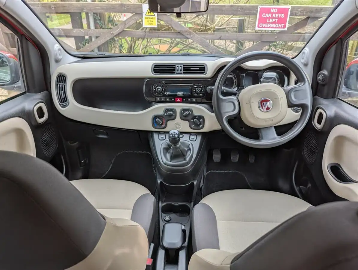2014-fiat-panda-12-lounge-big-3