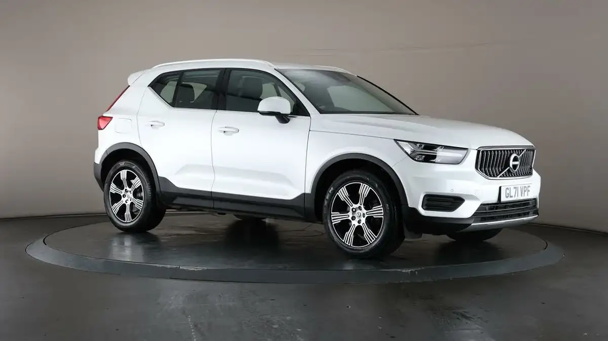 2022-volvo-xc40-20-b4-inscription-awd-big-45