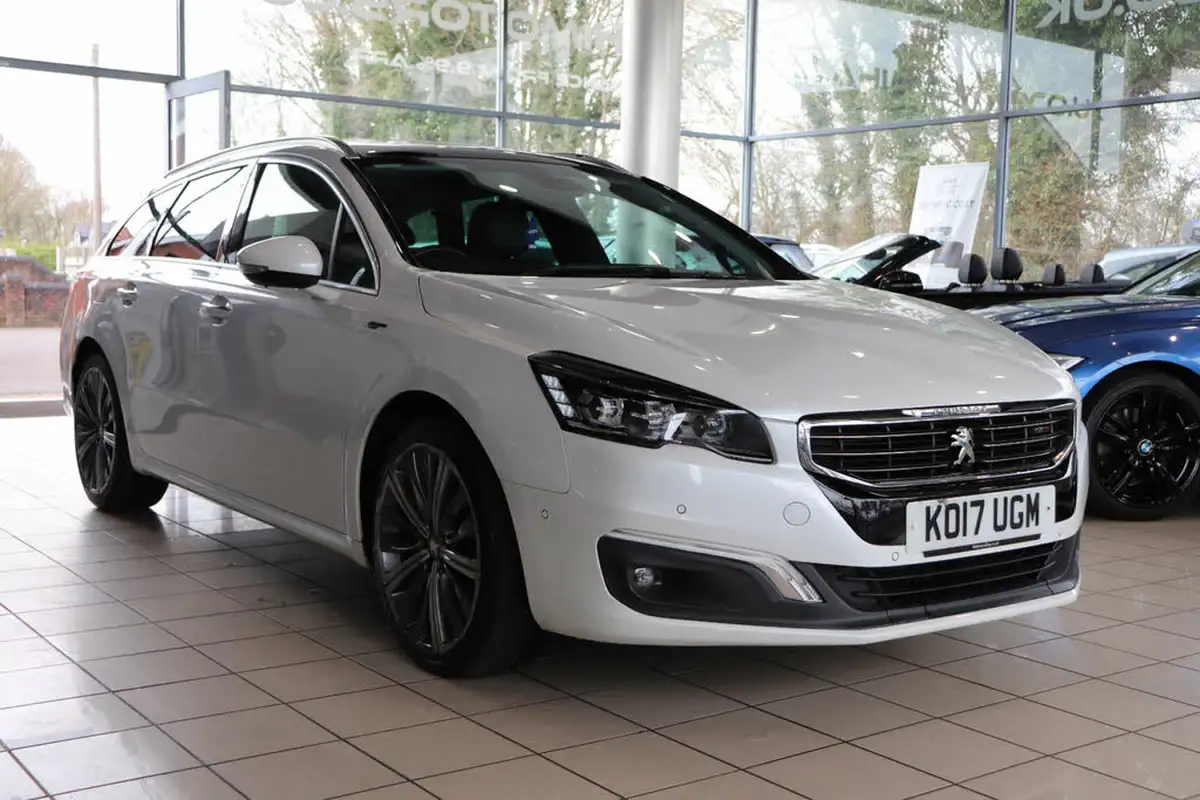 2017-peugeot-508-sw-20-bluehdi-gt-big-9