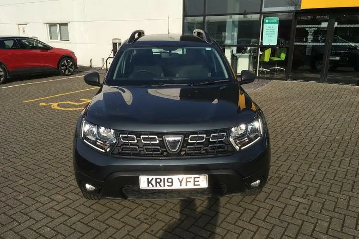 2019-dacia-duster-16-sce-essential-big-8