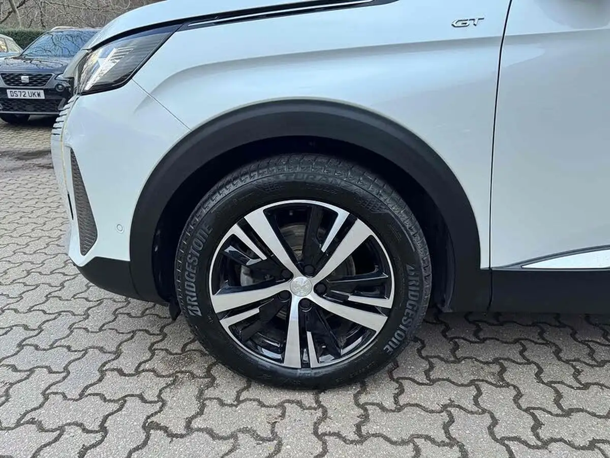 2022-peugeot-3008-suv-15-bluehdi-gt-big-32