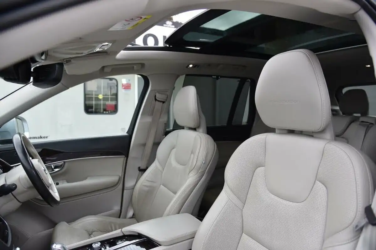 2017-volvo-xc90-20-t8-inscription-hybrid-geartronic-big-1