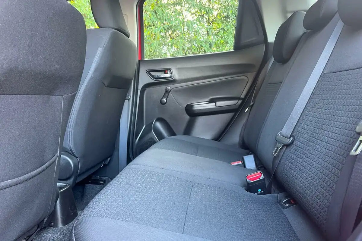 2023-suzuki-swift-12-dualjet-sz-t-cvt-big-6
