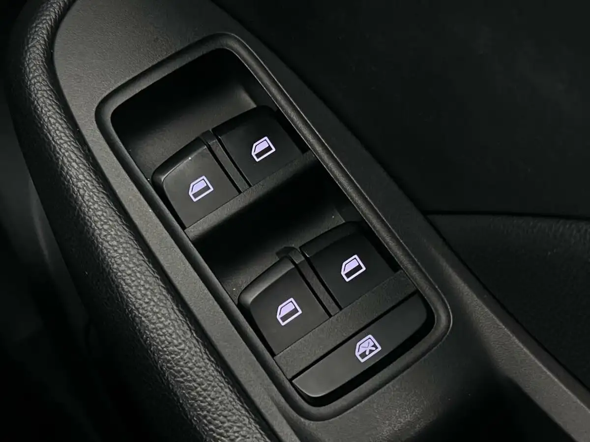 2018-mg-zs-suv-10t-gdi-excite-big-14