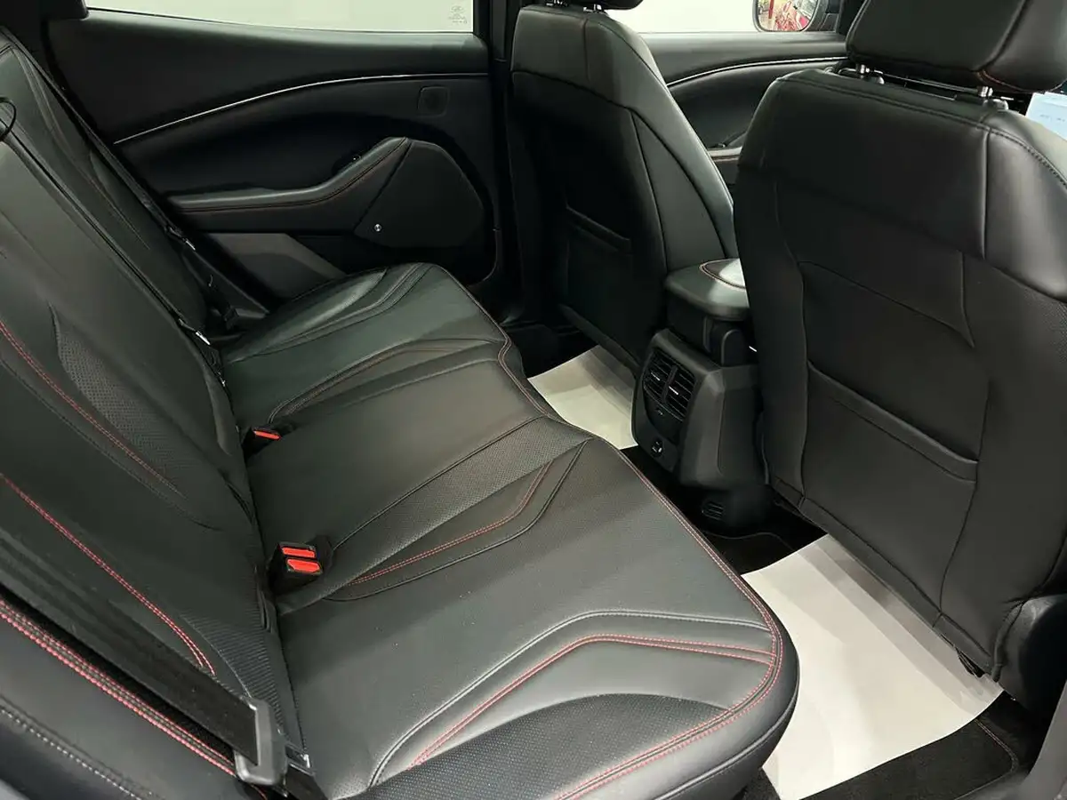 2021-ford-mustang-mach-e-e-extended-range-351ps-88kwh-awd-big-76