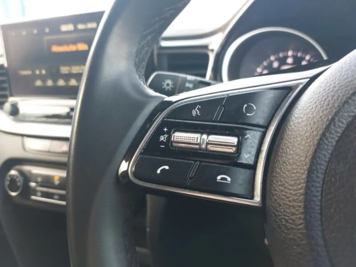 2022-kia-xceed-10-t-gdi-connect-big-14