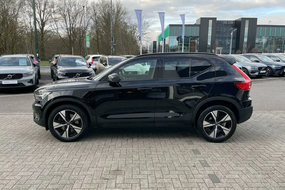 2021-volvo-xc40-15-t4-r-design-208bhp-big-9
