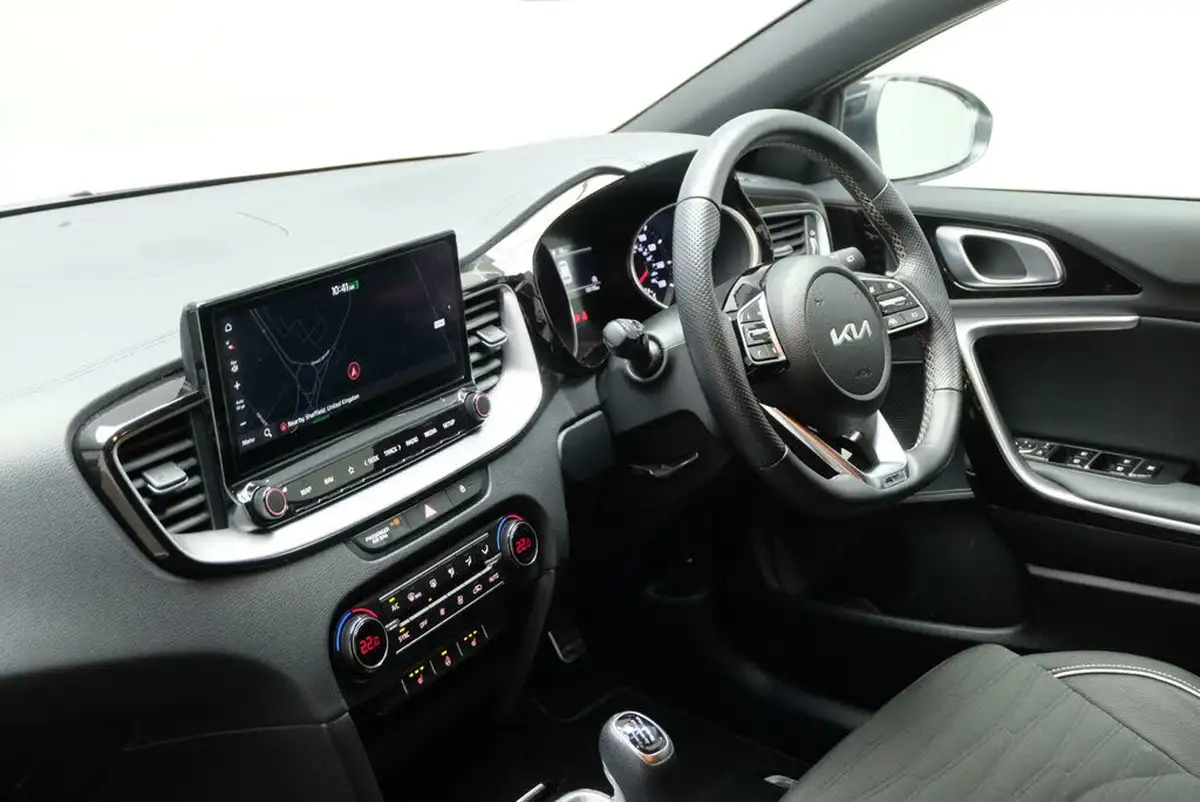 2024-kia-ceed-15-t-gdi-gt-line-158bhp-big-10