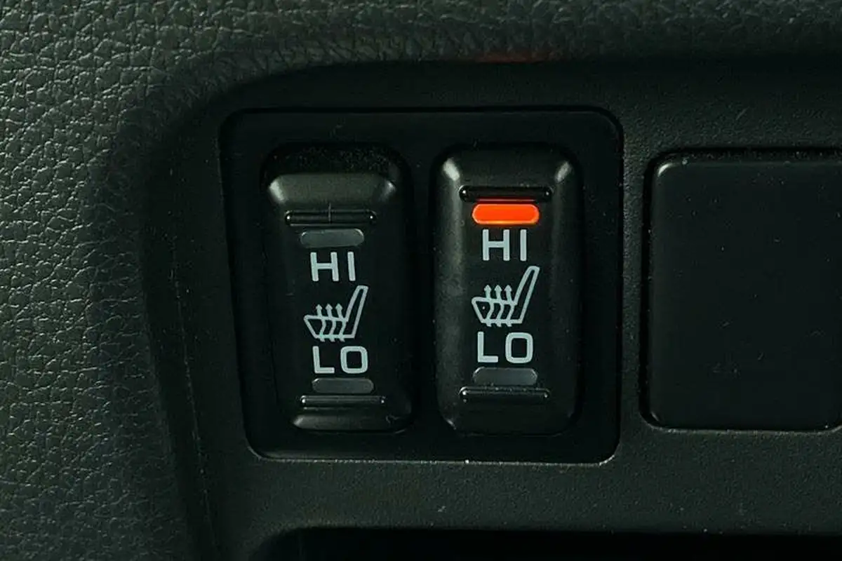 2019-mitsubishi-l200-24di-d-warrior-eu6b-big-28