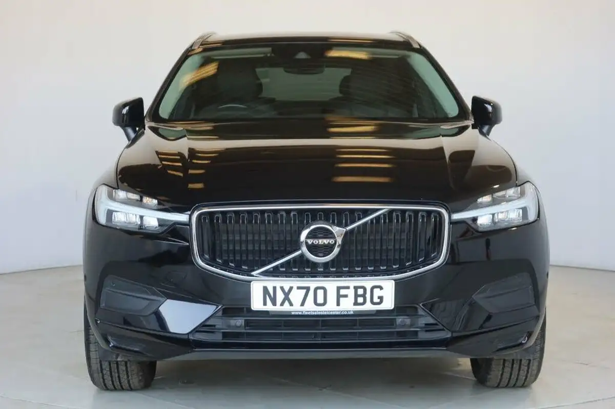 2021-volvo-xc60-20td-b4-momentum-awd-big-5