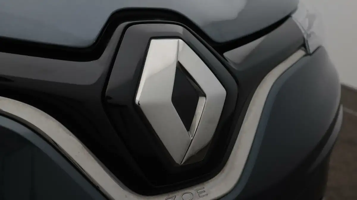 2021-renault-zoe-e-gt-line-big-20