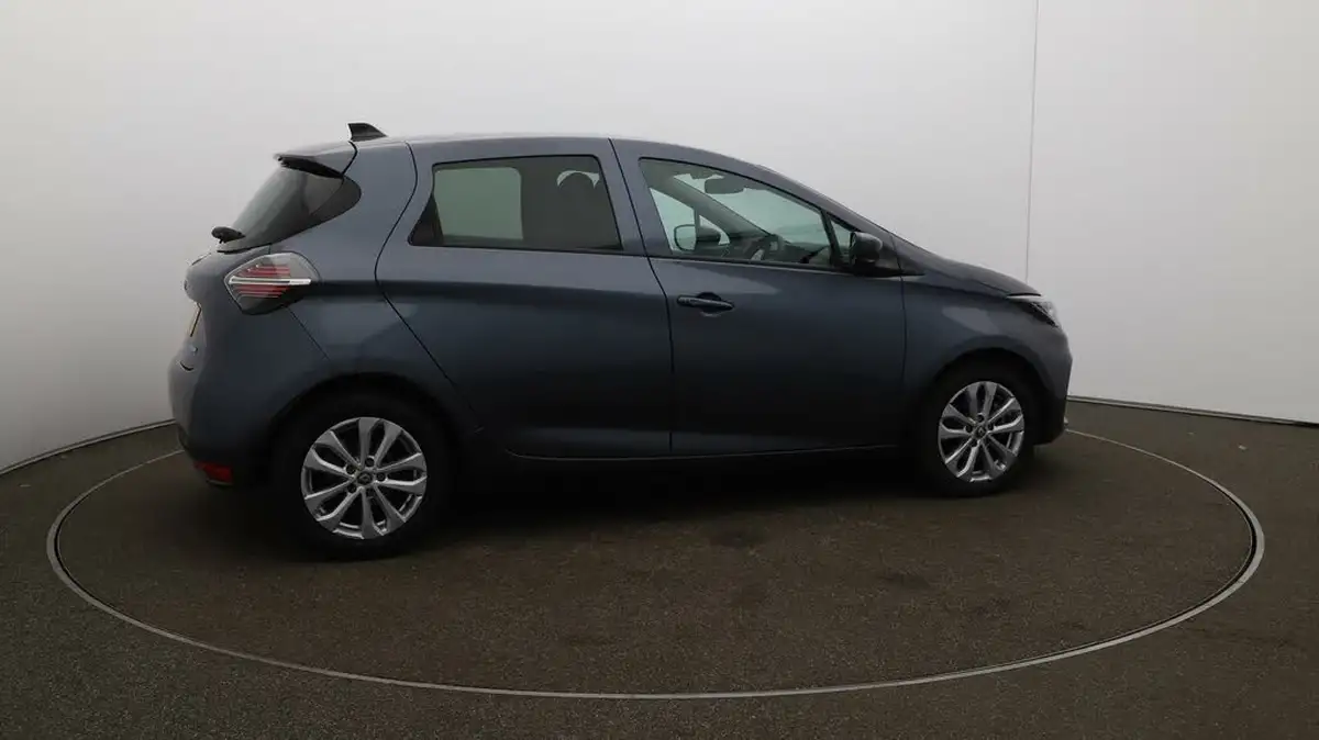 2021-renault-zoe-e-gt-line-big-42