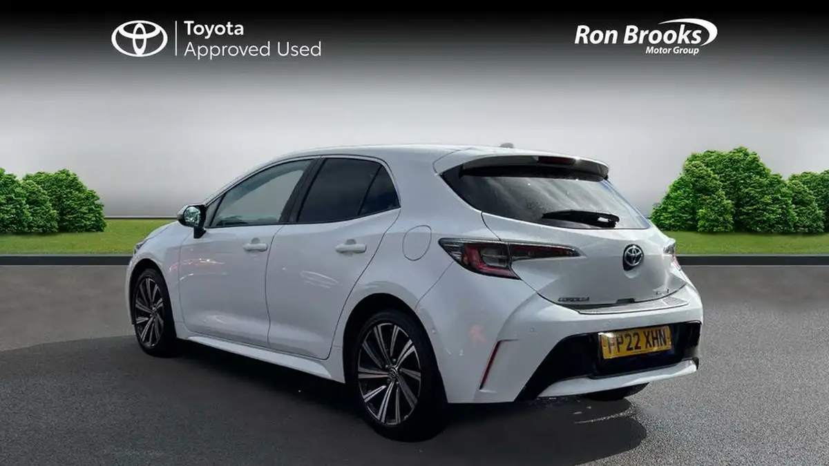 2022-toyota-corolla-18-vvt-i-design-120bhp-trk-hatchback-5d-big-3