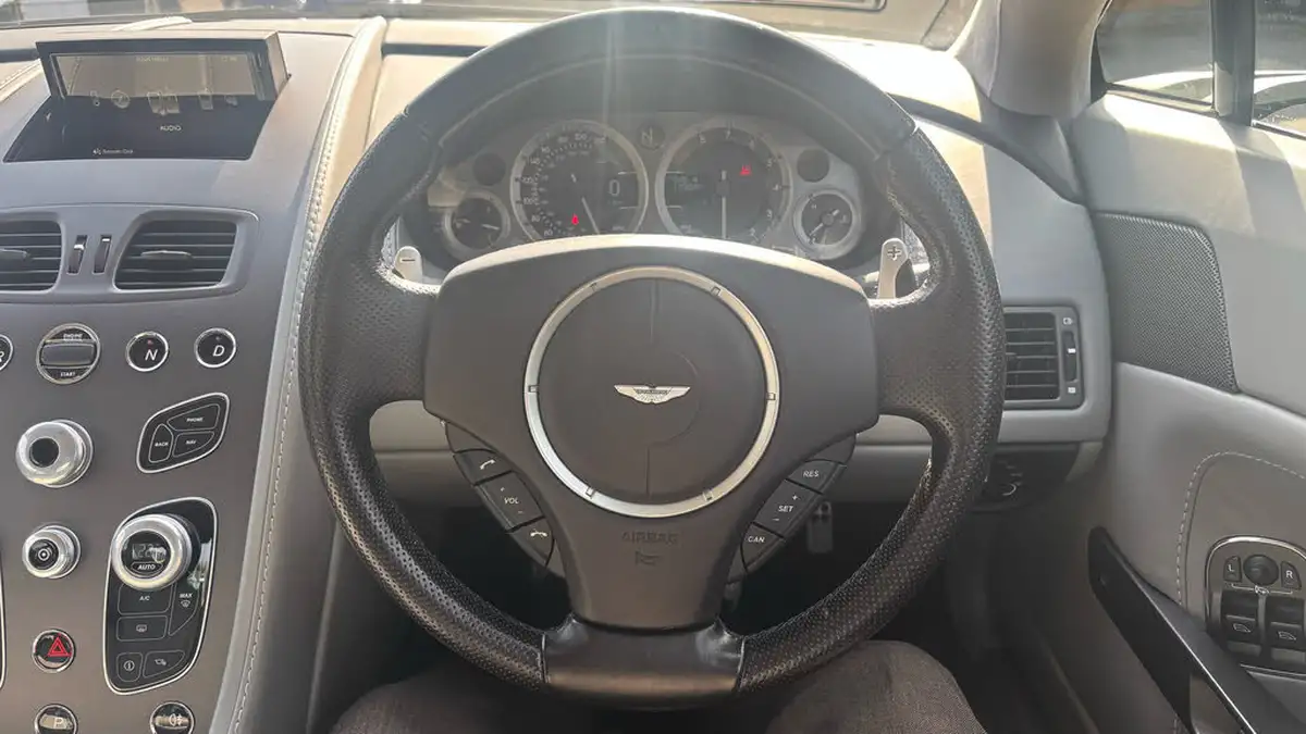 2016-aston-martin-vantage-47-v8-vantage-coupe-sportshift-big-10