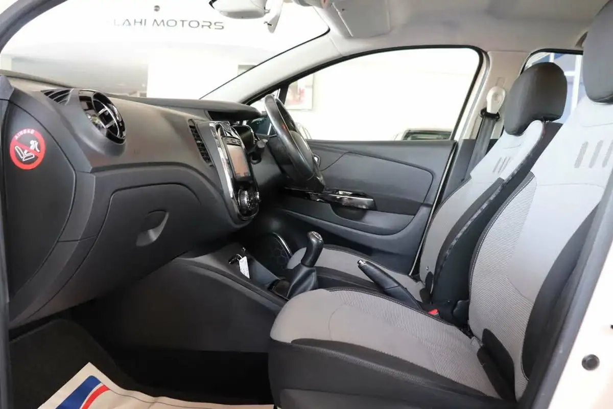 2017-renault-captur-15dci-dynamique-nav-90bhp-energy-ss-big-32