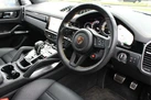 2023-porsche-cayenne-40-v8-turbo-gt-small-4