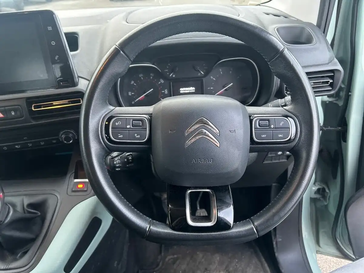 2019-citroen-berlingo-15bluehdi-flair-xl-size-100ps-big-17