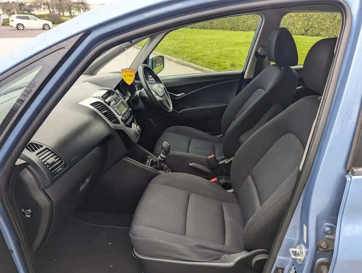 2012-hyundai-ix20-16td-active-big-32
