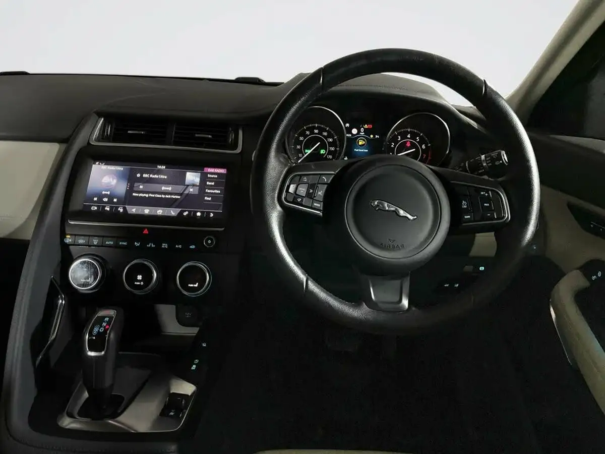 2019-jaguar-e-pace-20-i4-se-249ps-big-10