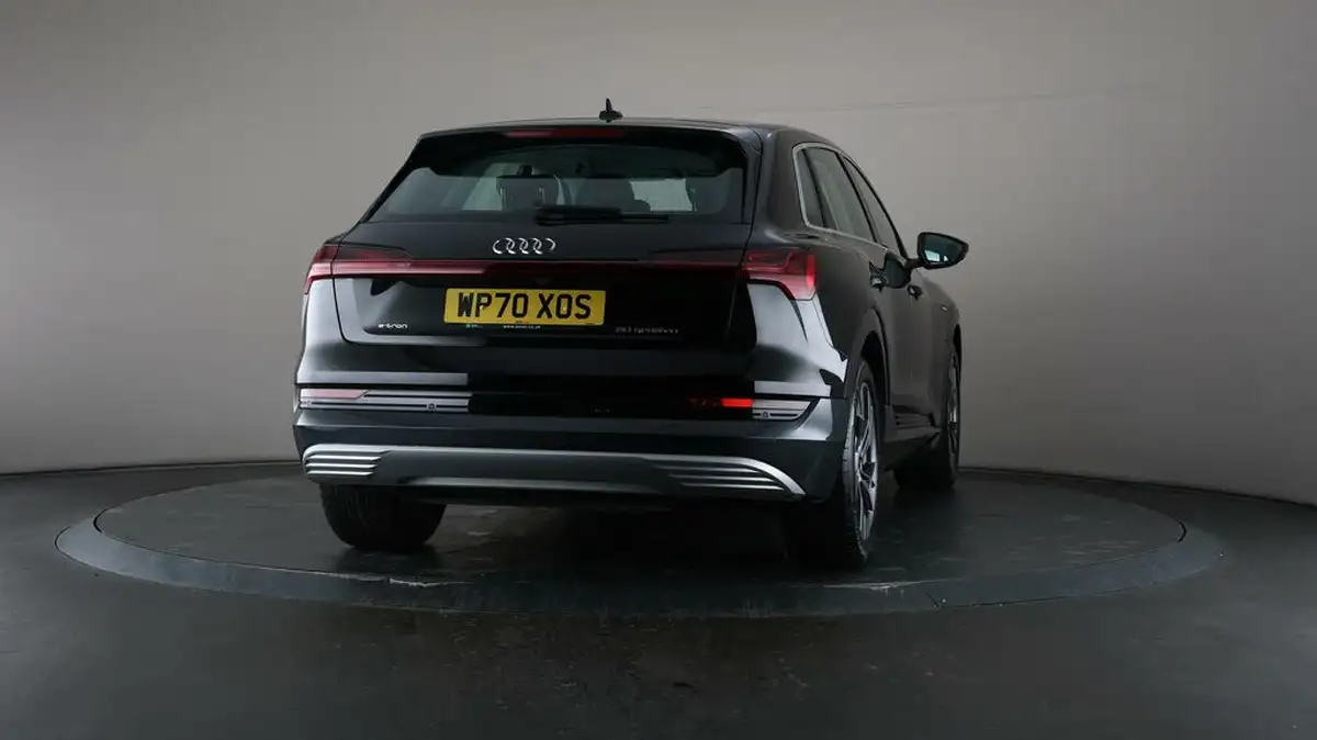 2020-audi-e-tron-50e-sport-big-71