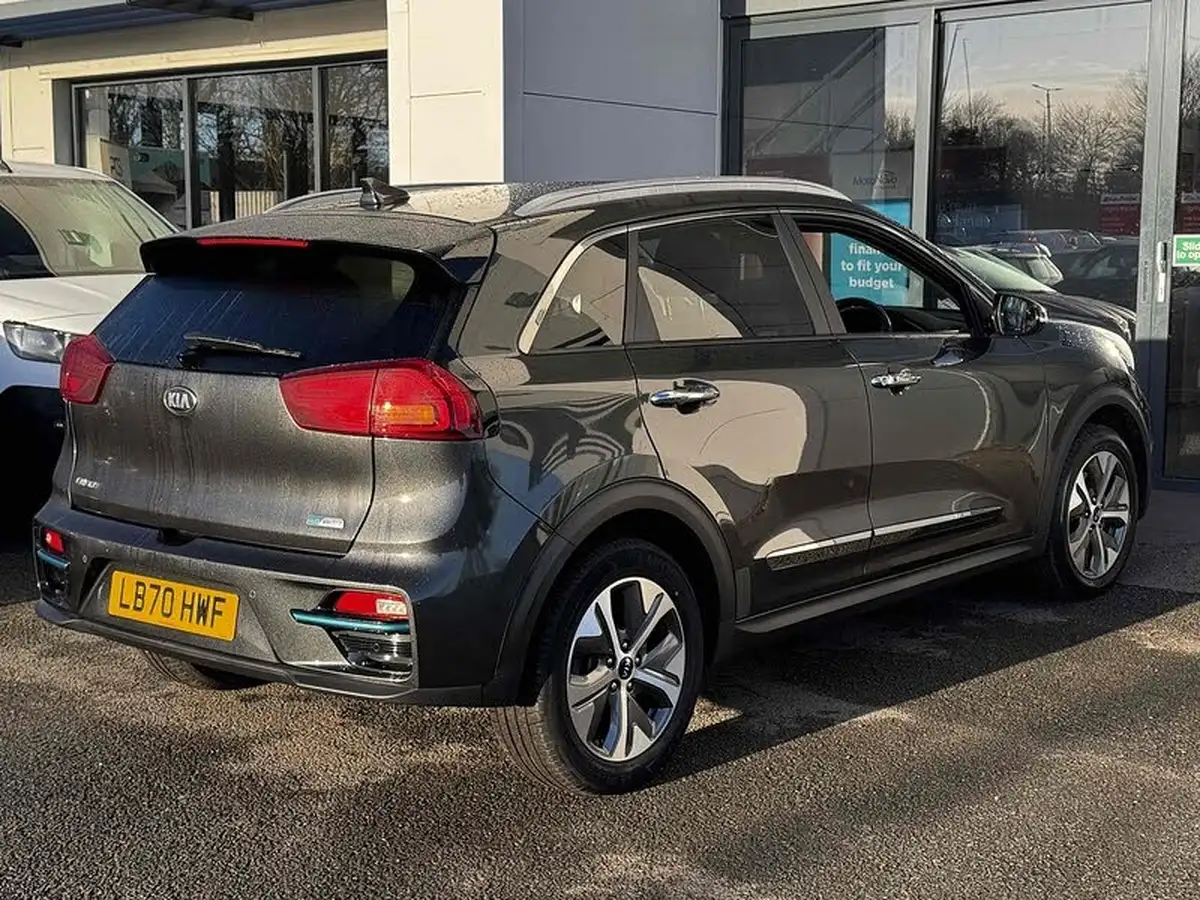 2021-kia-e-niro-ev-4-big-7