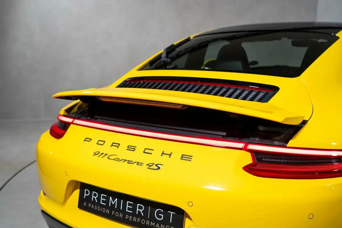 2016-porsche-911-30-carrera-4-s-coupe-pdk-big-14