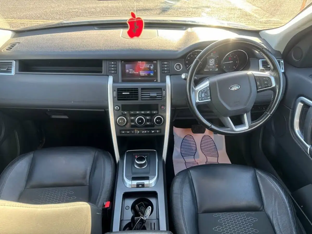 2017-land-rover-discovery-sport-20td4-se-180ps-station-wagon-auto-big-12