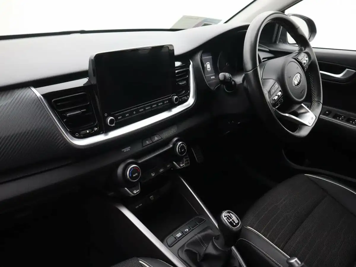 2021-kia-stonic-10-t-gdi-gt-line-big-8