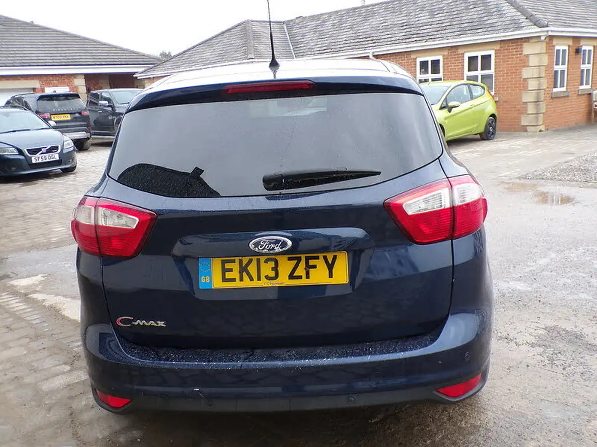 2013-ford-c-max-16tdci-titanium-x-big-5