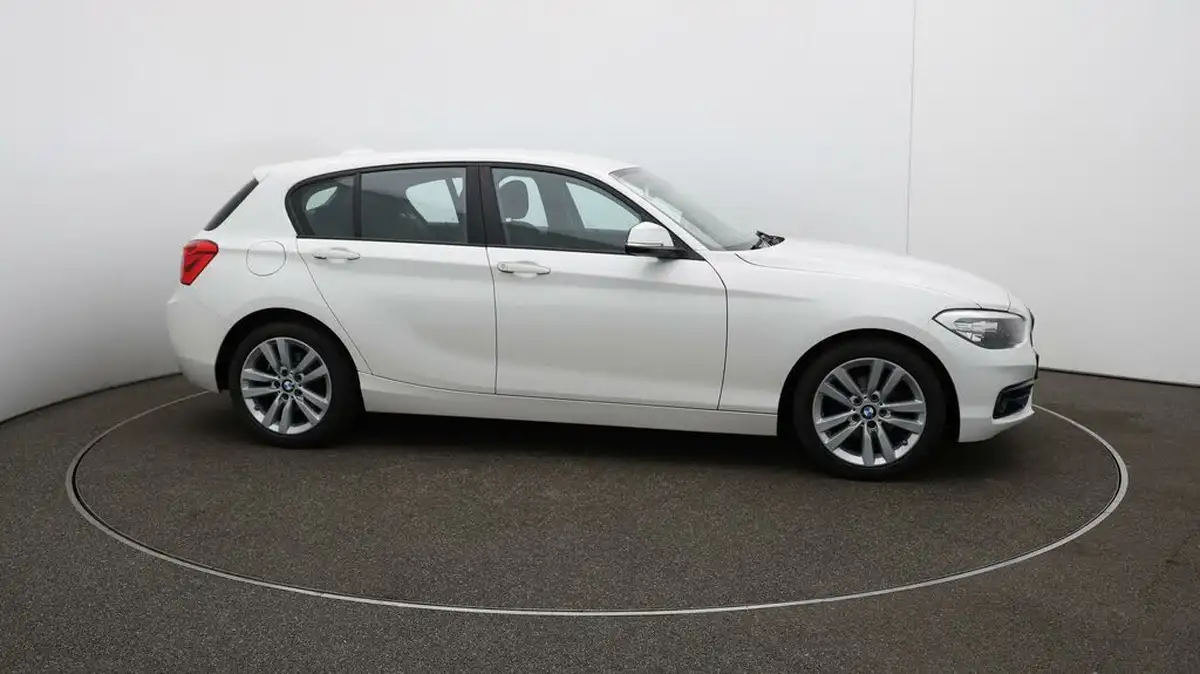 2019-bmw-1-series-15-118i-sport-138bhp-5d-big-39