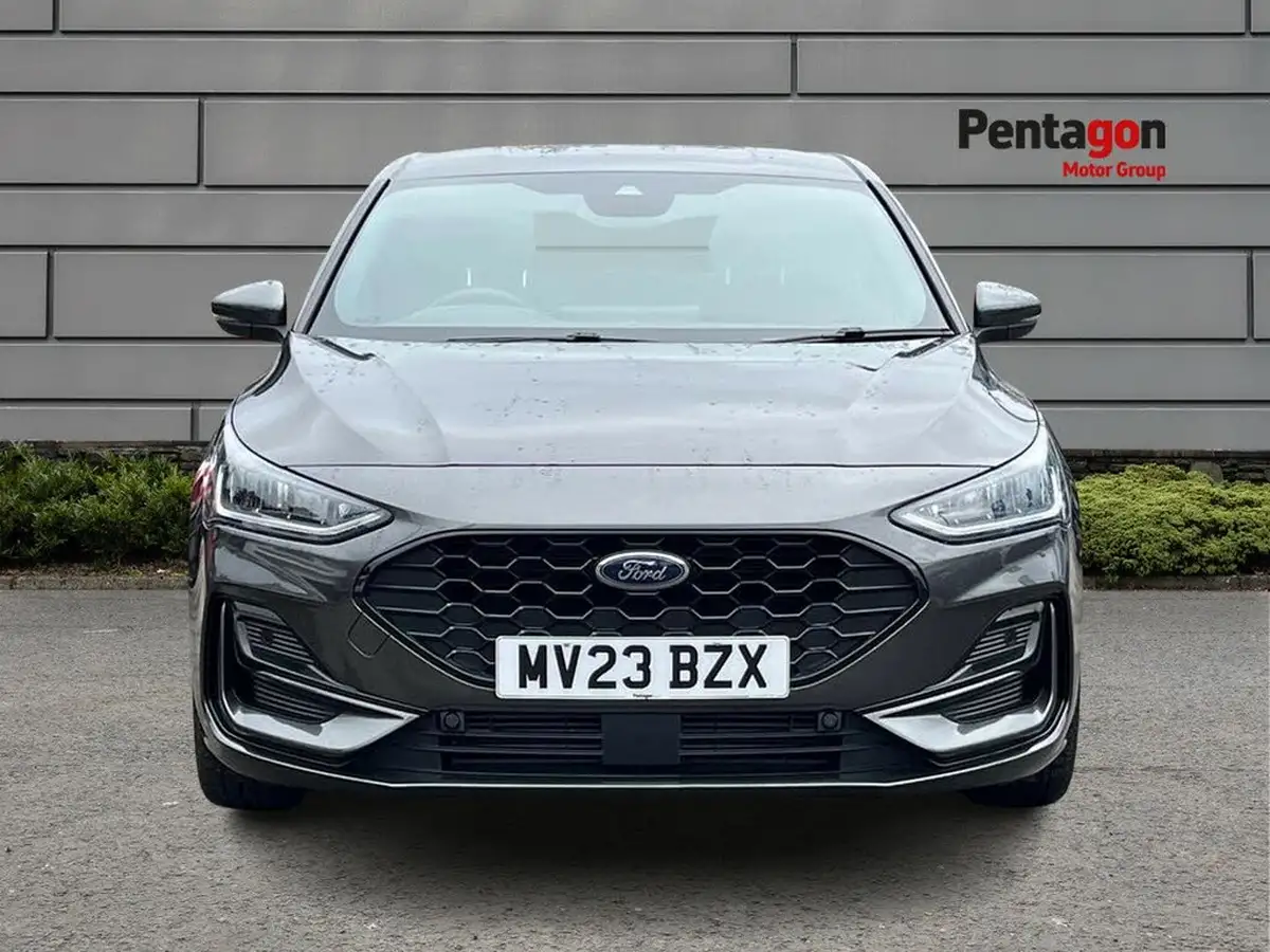2023-ford-focus-10t-st-line-125ps-hatchback-big-14