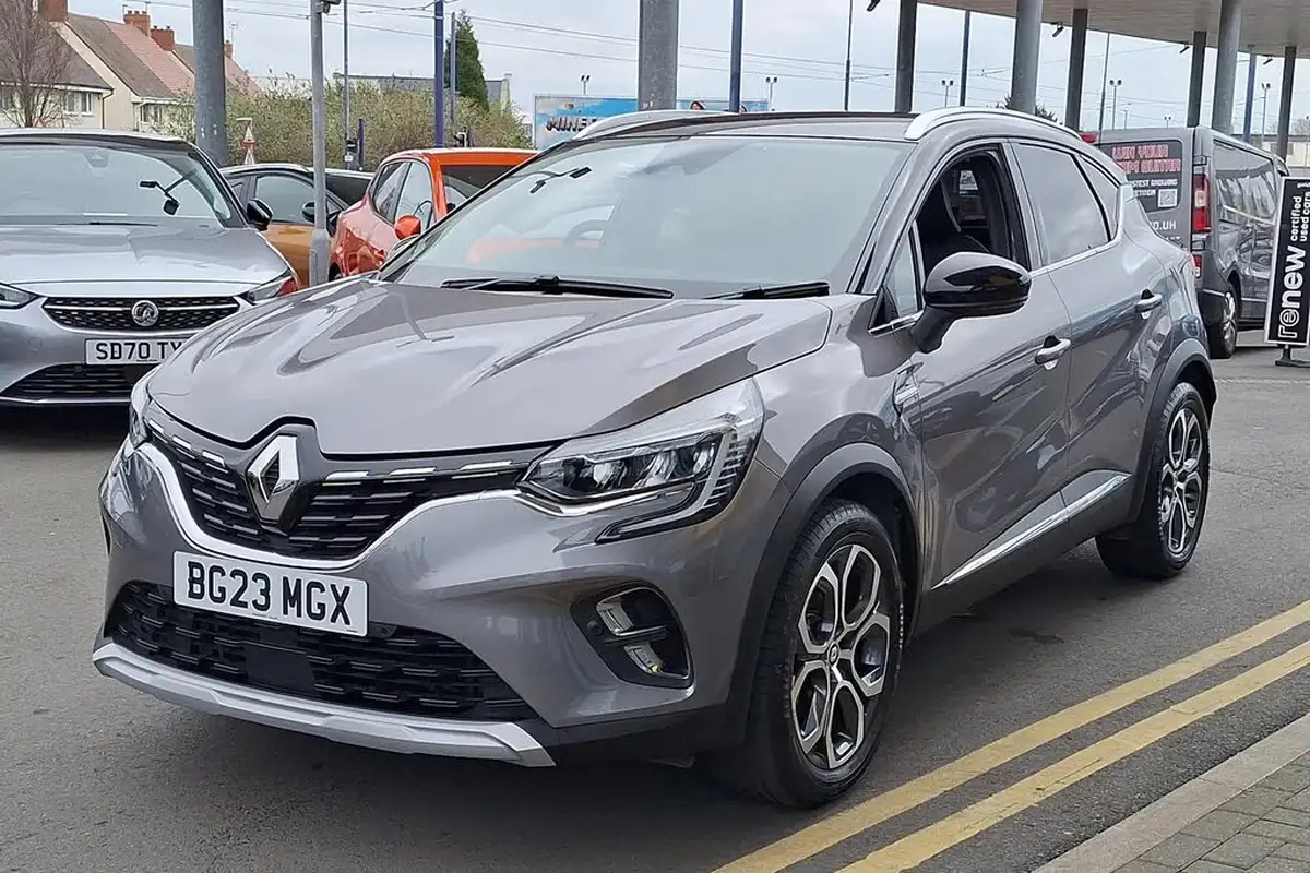 2023-renault-captur-16-techno-145ps-full-big-14