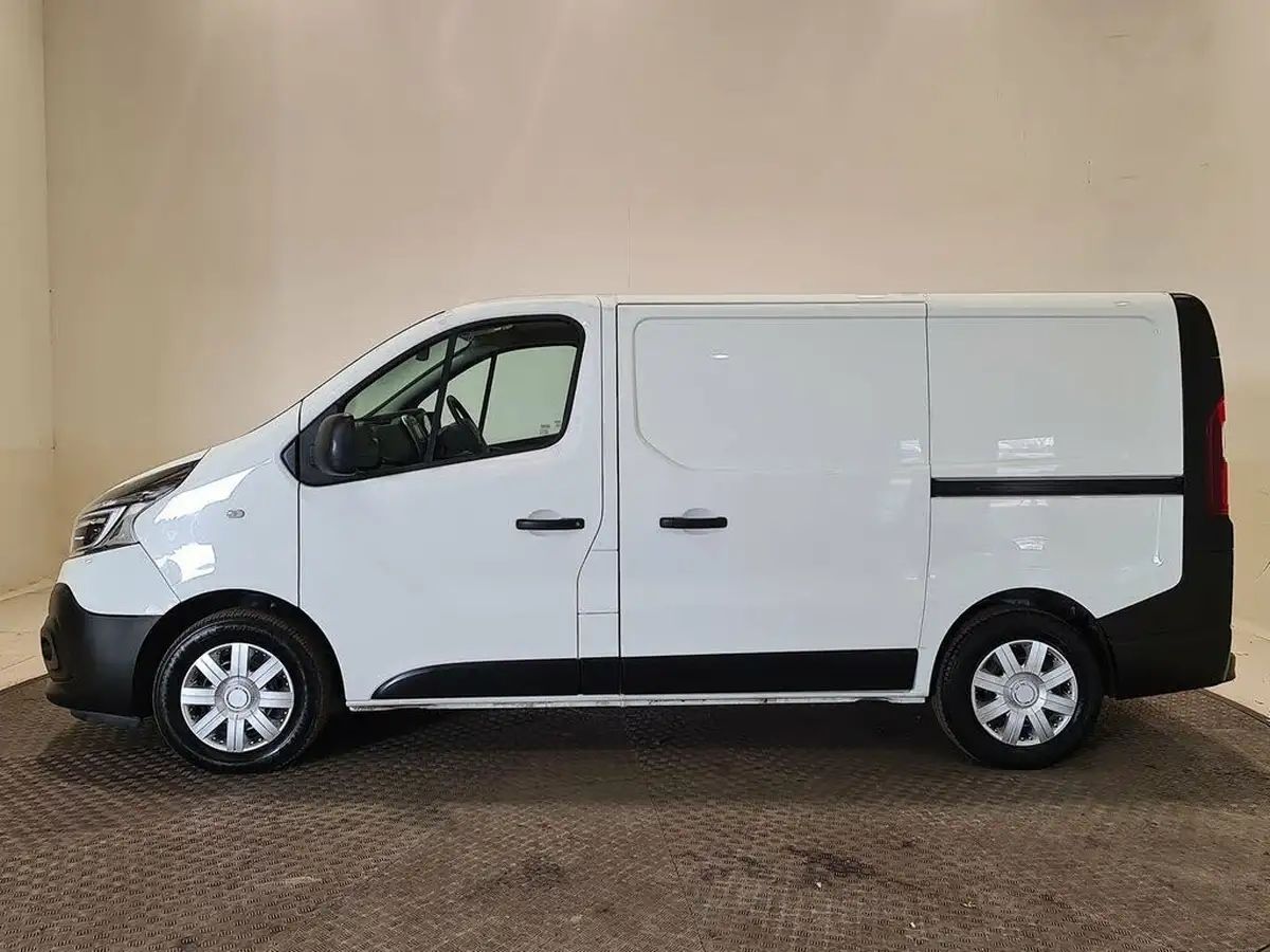 2020-renault-trafic-20dci-sl30-energy-120-business-panel-big-12