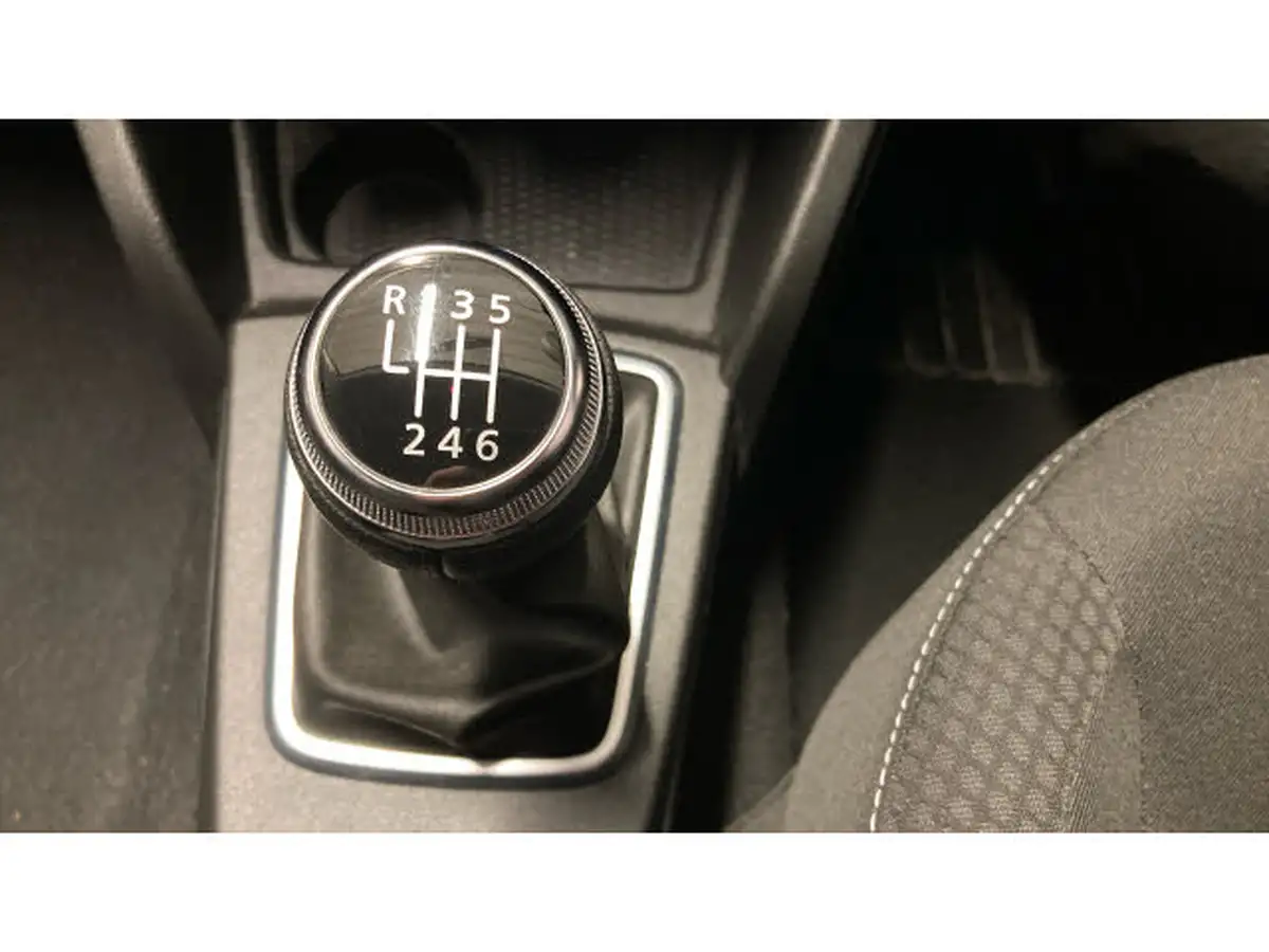 2022-dacia-duster-10-tce-comfort-90hpeu6d-4x2-window-van-big-44