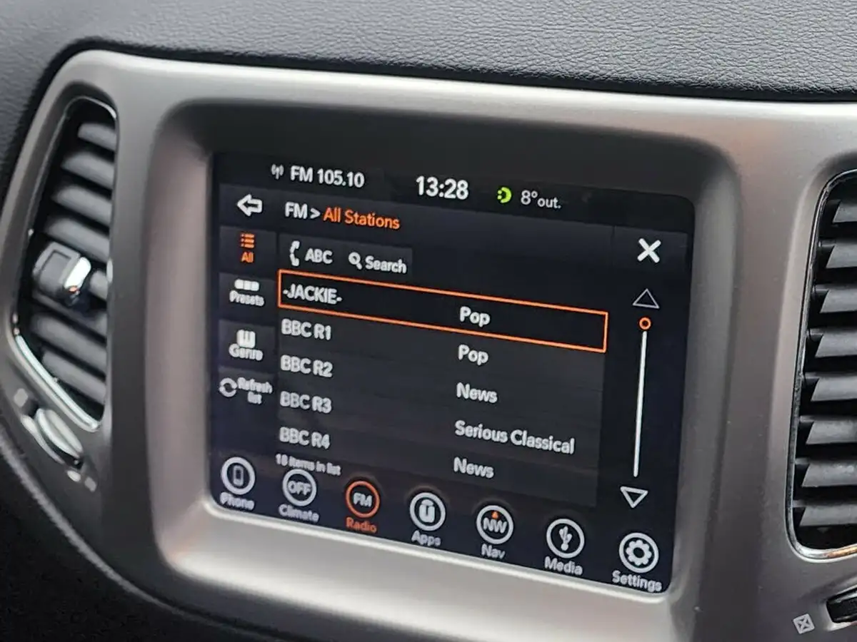 2019-jeep-compass-14-multiair-ii-longitude-big-16