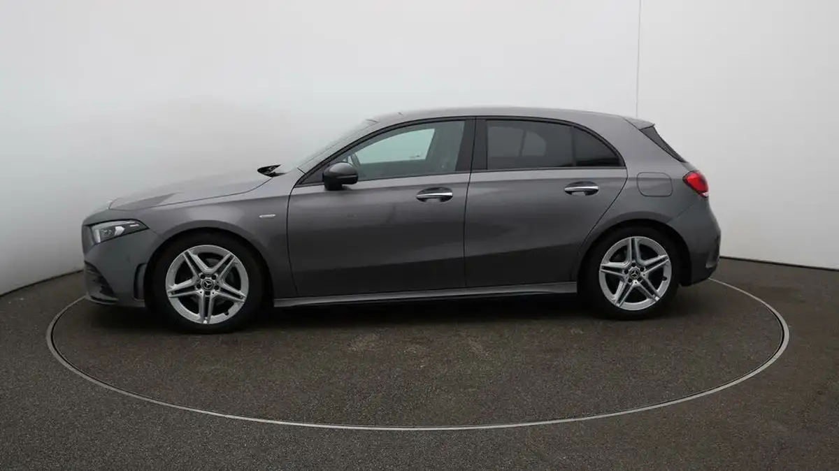 2022-mercedes-benz-a-class-13-a200-amg-line-premium-plus-edition-hatchback-5d-7g-dct-big-4