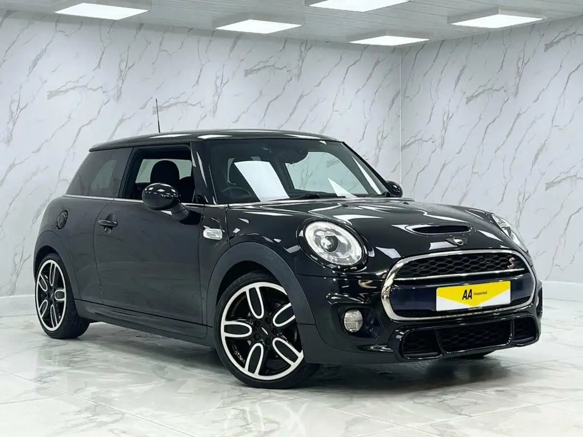 2017-mini-cooper-20-cooper-s-chili-ss-hatchback-3d-big-8
