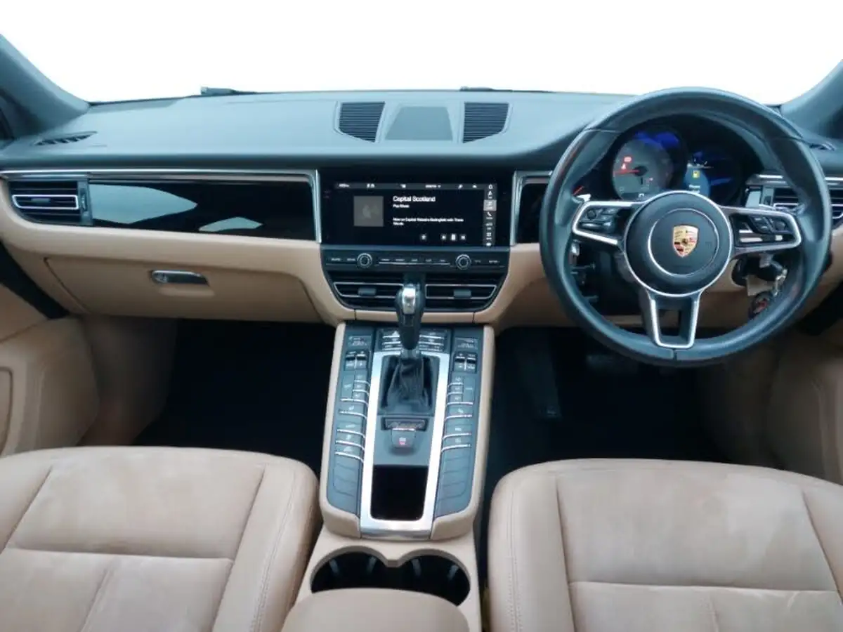 2020-porsche-macan-30-s-big-2