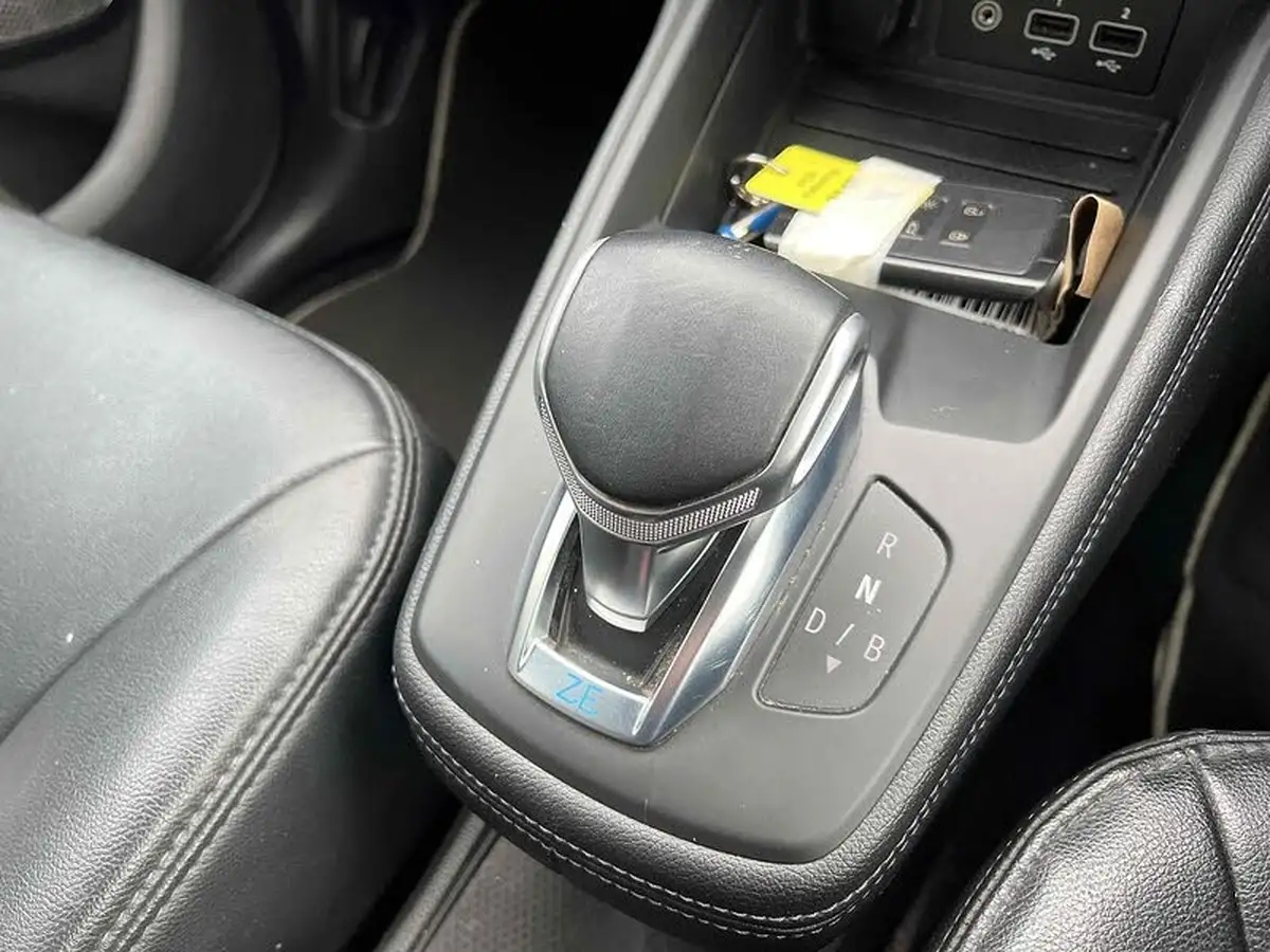 2020-renault-zoe-e-i-gt-line-big-46