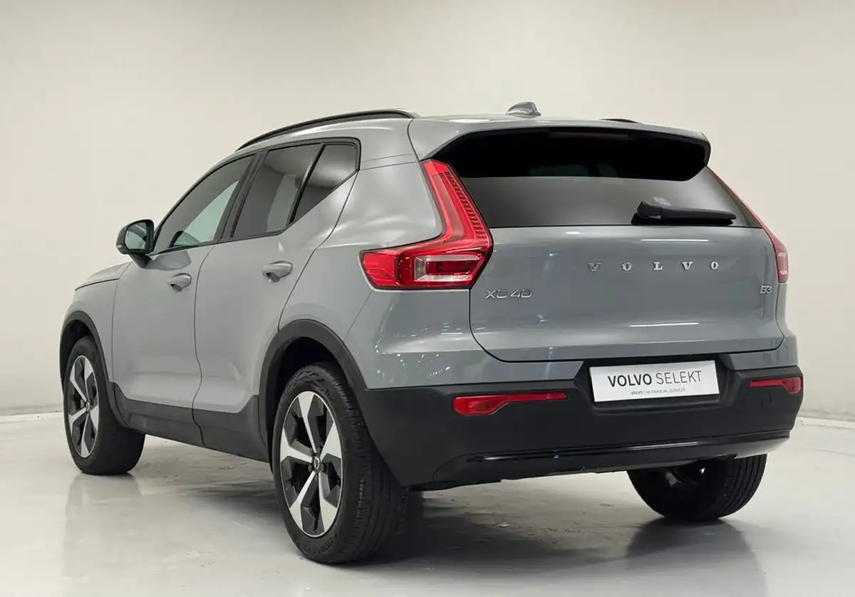 2024-volvo-xc40-20-b3-ultimate-big-7