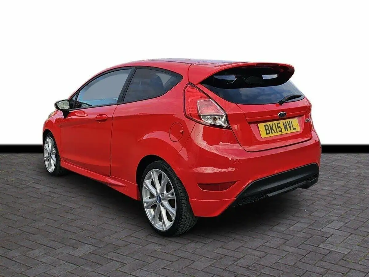 2015-ford-fiesta-16tdci-zetec-s-big-5