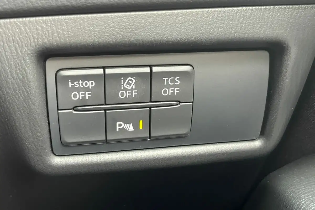 2024-mazda-cx-5-20-centre-line-big-32