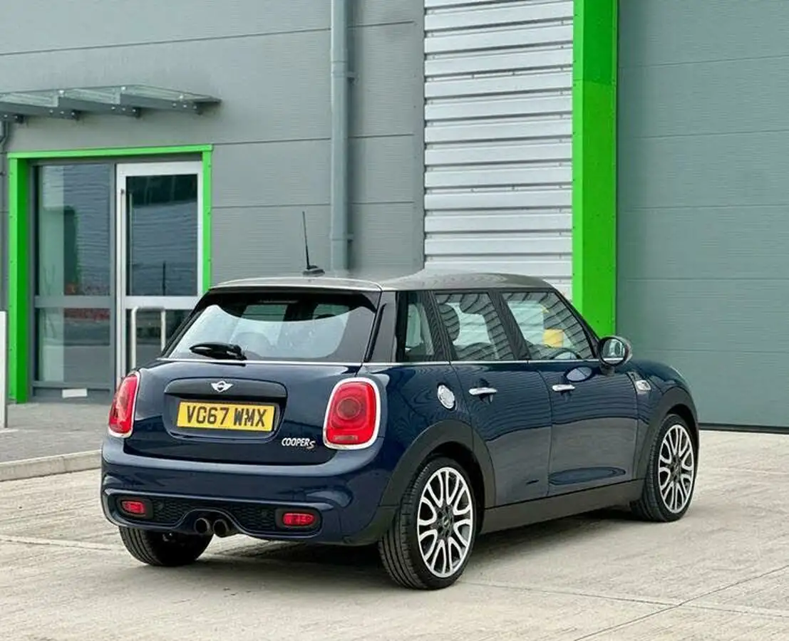 2017-mini-cooper-20-cooper-s-seven-media-xlss-5d-sport-auto-big-4