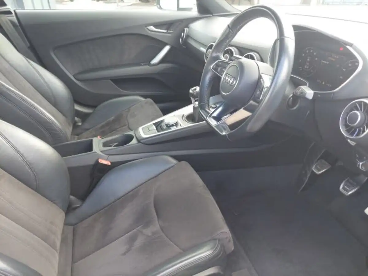 2016-audi-tt-coupe-18-tfsi-sport-big-11