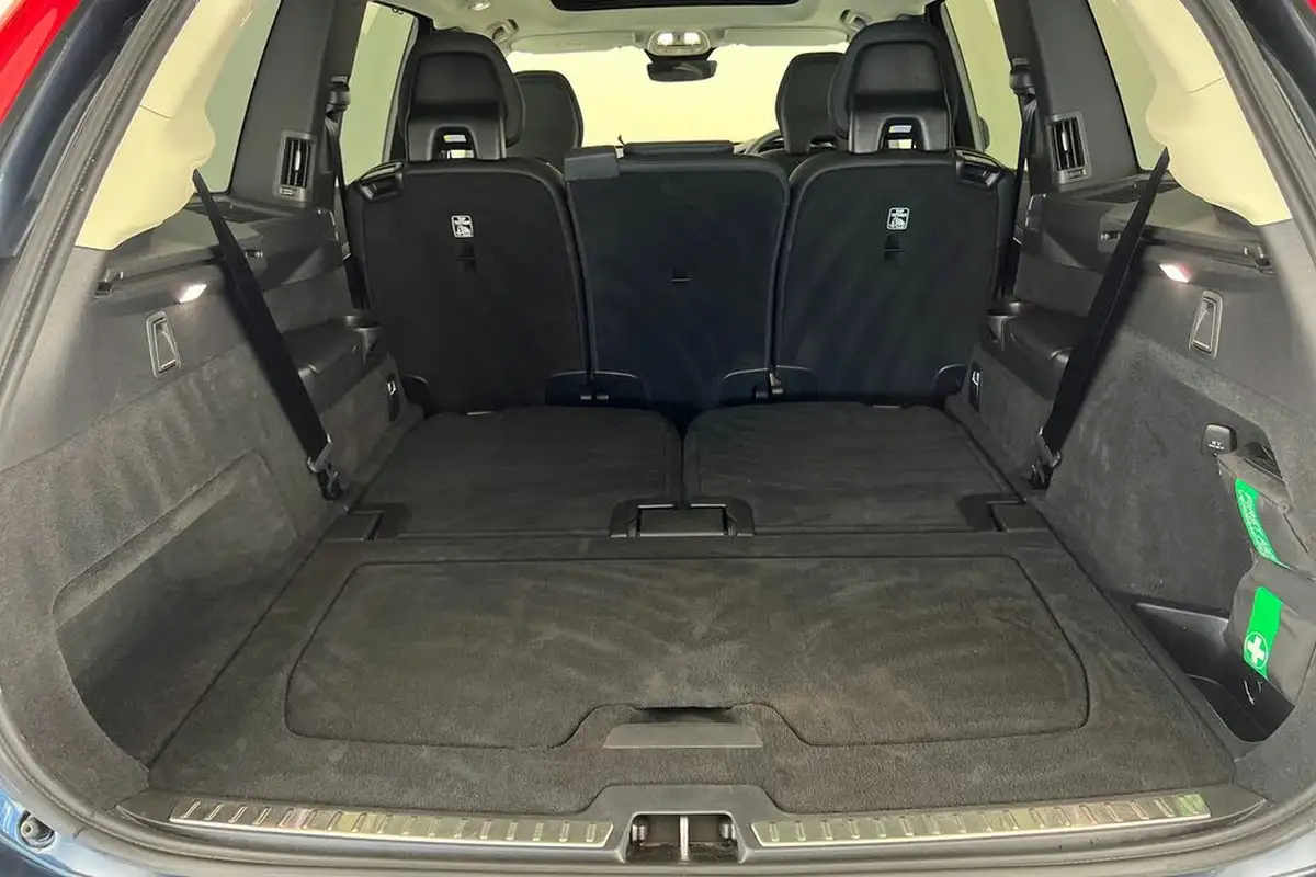 2023-volvo-xc90-20-t8-plus-big-7