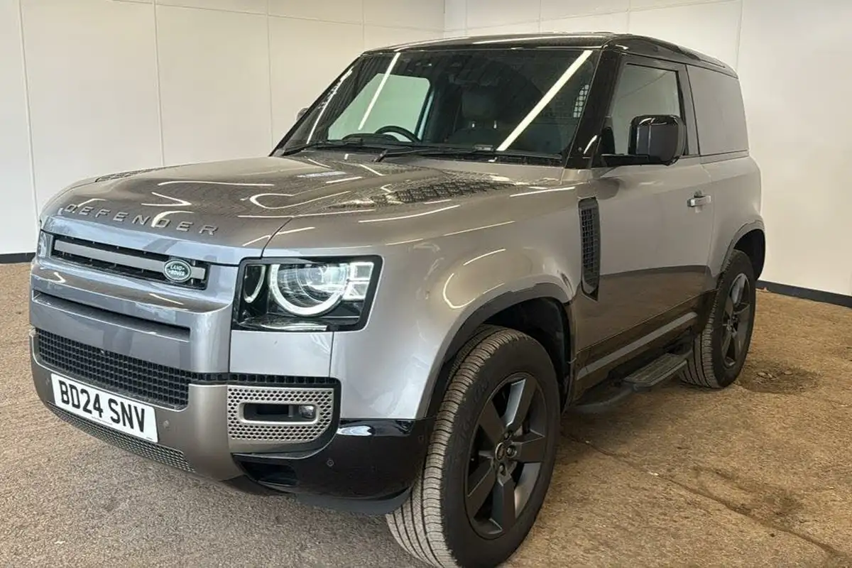 2024-land-rover-90-defender-30-d300-hard-top-x-dynamic-hse-90-big-3