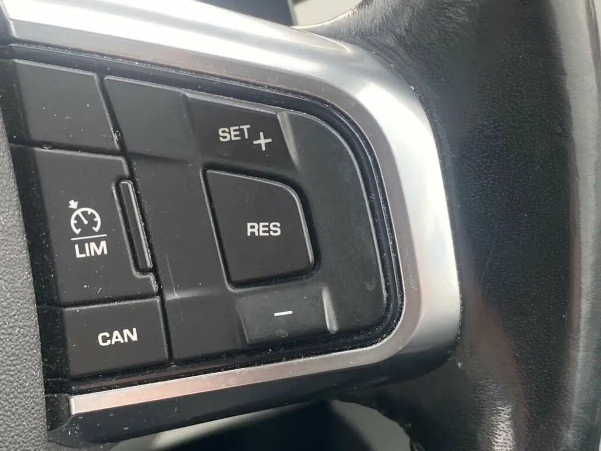 2018-land-rover-discovery-sport-20td4-hse-black-big-52